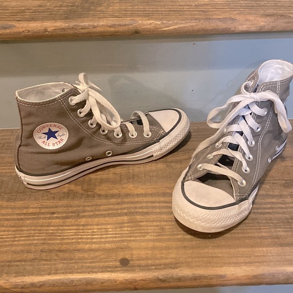 Converse Chuck Taylor All Star Hi Sneaker - Women’s Size 5.5 - Picture 7 of 9